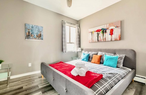 Rosedale Apartamento | Bright & Cozy 1 King BR Apt with Netflix - in PRIME Location!