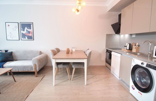 Uludag Apartamento | Bright & Cozy 1Bdr near Biz Cevahir Haliç Mall