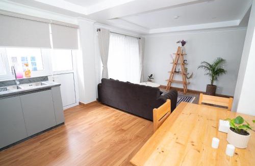 Nagarjun Apartamento | Bright & Cozy 2BHK, Peaceful Stay Close To Thamel & Swayambhu