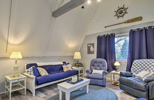 Algonac Apartamento | Bright & Cozy A-Frame Studio: Steps to River!