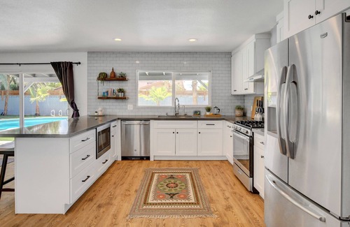 Paradise Villa | Bright, Cozy and Spacious Home w/ Heated Pool and Spa. Pet Friendly!