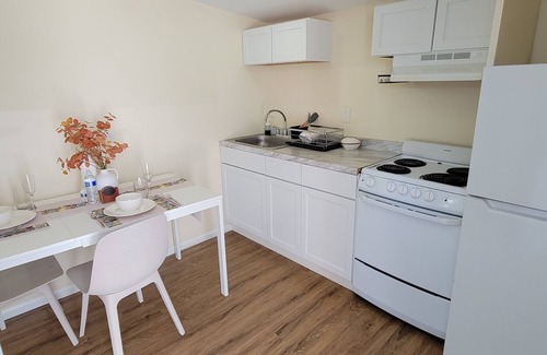 Calverton Apartamento | Bright & Cozy Private Studio – Walk to Shops & Dining, Minutes from DC
