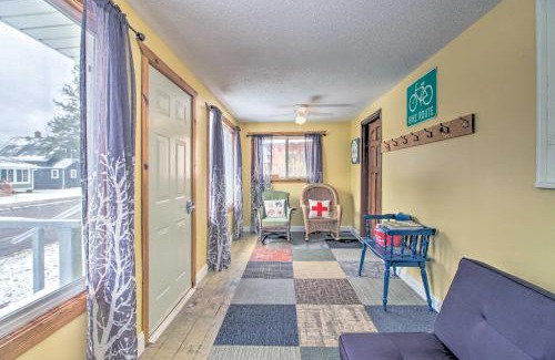 Crosby Casa | Bright Crosby Home - Walk to Main St and Beach!