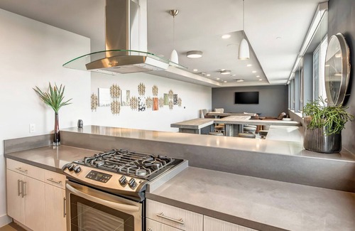 Palms Apartamento | Bright Culver City 1BR w/ Gym & Roof Terrace, nr 405, by Blueground