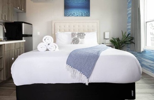 Old Town Apartamento | Bright Downtown San Diego Apartment w/Wifi + Parking