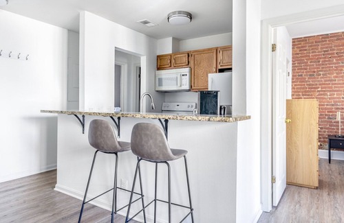 Adams Morgan Apartamento | Bright Dupont Circle 2BR nr. U Street & Adam's Morgan, by Blueground