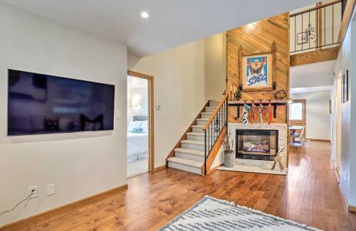 Eagle-Vail Casa | Bright Eagle-Vail Escape with Deck and Mtn Views!