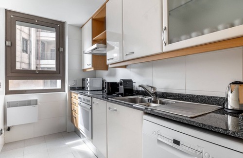 El Viso Apartamento | Bright El Viso 2BR w/ Terrace, nr Football Stadium, by Blueground