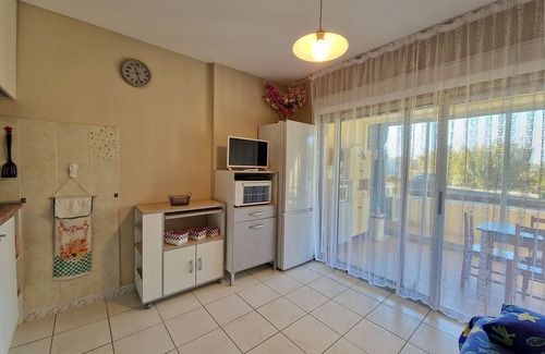Marseillan Plage Apartamento | Bright flat in a residence with pool close to shops