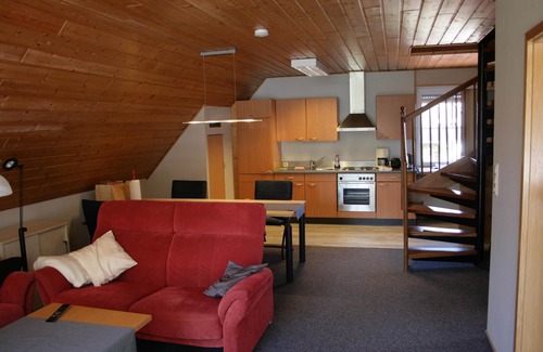 Warsingsfehn Condominio | Luminoso y acogedor apartamento con balcón en alquiler