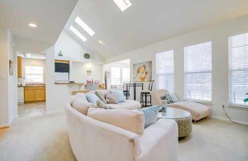Captain's Cove Casa | Bright Greenbackville Vacation Home with Game Room