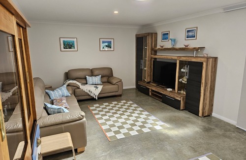 Quedjinup Casa | Bright happy home suitable for two couples or upgrade to five guests.