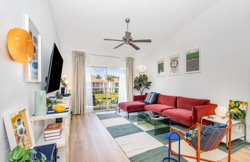 Ocean Side Village Apartamento | Bright King Bed Escape Pondview Half mile to Beach