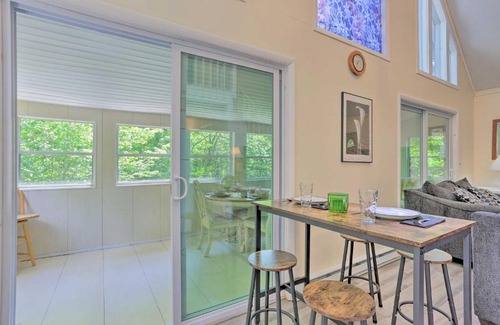 Hamlin Casa | Bright Lake Ariel Home Family and Pet Friendly