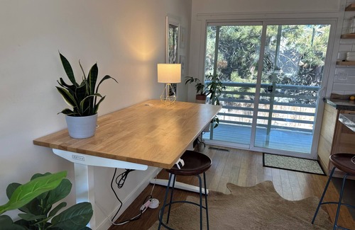 East Boulder Casa | Bright & Light 2BR Townhome in Boulder with AC, WiFi