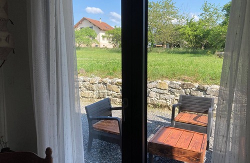 Larringes Casa | Bright little house Hauts d'Evian