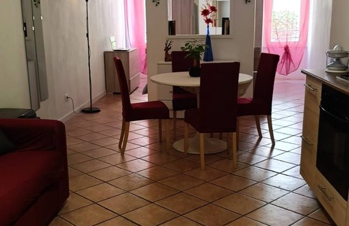 Marino Apartamento | Bright loft in the historic center of Marino with separate entrance.
