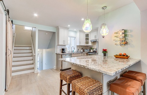 Milford Casa | Bright Milford Beach House w/ Outdoor Shower
