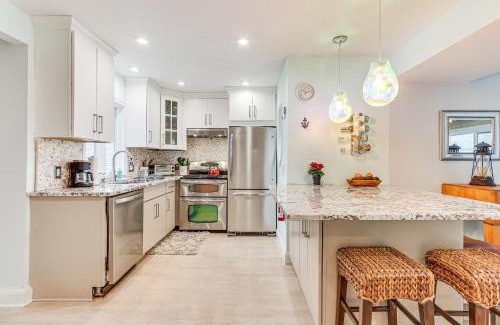 Milford Casa | Bright Milford Beach House with Outdoor Shower
