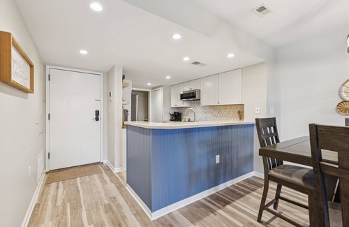 Shelter Cove Casa | Bright & Modern Pet Friendly Beach Getaway