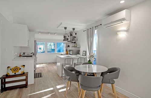 Peterborough Apartamento | Bright & Modern 2BR | Near DT & Hospital