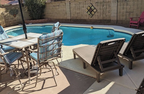 Ahwatukee Foothills Casa | Bright Modern Ahwatukee Loft type Home, Pet friendly ,Walk to All