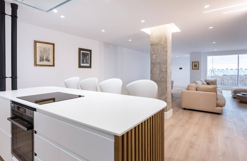 Los Remedios Apartamento | Luminoso, moderno y glamuroso 3 dormitorios con parking