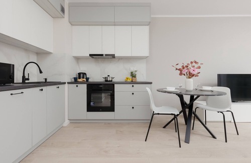Warsaw Apartamento | Bright & Modern Apartment by Renters