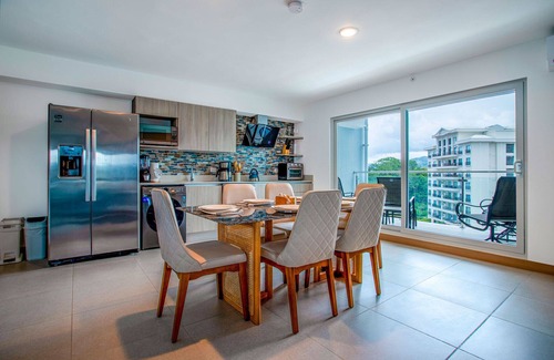 Barrio Los Villalobos Apartamento | Bright & Modern Condo in Jacó – Steps from the Beach