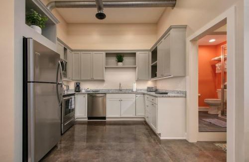 Roanoke Apartamento | Bright modern loft for adventurers