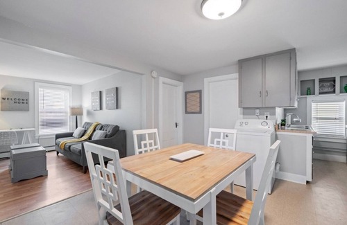 Rimmon Heights Apartamento | Bright Modern Open Layout 2nd Flr Short to MidTerm