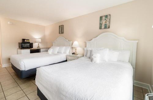 Litchfield by the Sea Apartamento | Bright Modern Room First Floor Resort View