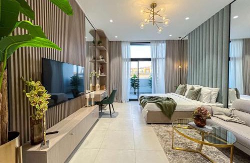 Discovery Gardens Apartamento | Bright New Studio with Pool & Gym Access, 5 min from Gardens Metro