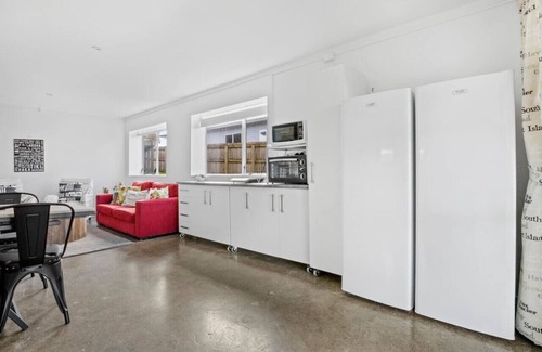 Saint Johns Apartamento | Bright 3-Bedroom Unit with Parking and Kitchenette