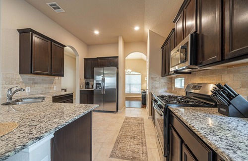 San Antonio Casa | Bright Open Concept Home next to Sea World