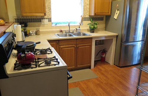 Alyeska Cabina | Brillante y abierto estudio Girdwood