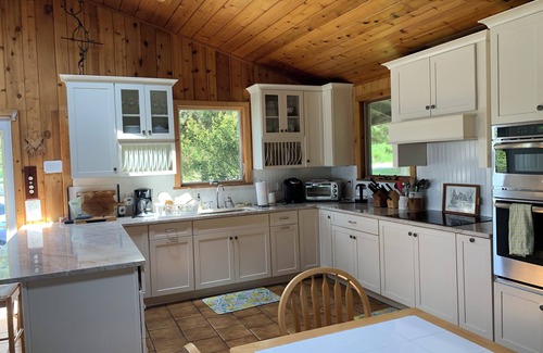 Shorewood Casa | Bright, open waterfront house with gorgeous sunsets and private beach