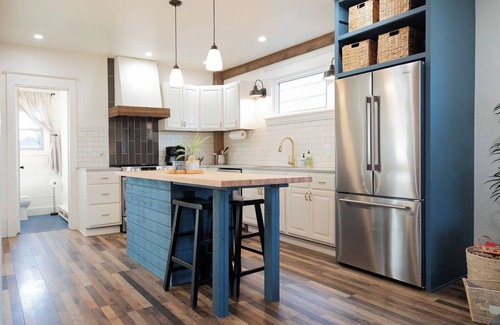 Superior Casa | Bright & Renovated 3-bedroom house in Superior, quick 6 miles to Duluth!