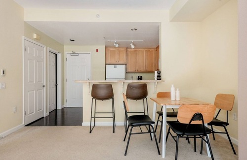 San Bruno Apartamento | Bright San Bruno 2BR w/ Pool, Spa & Gym, nr Groceries, by Blueground