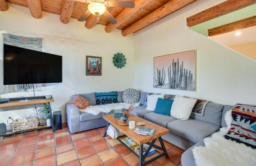 Southside Apartamento | Bright Santa Fe Condo about Half-Mi to Meow Wolf!