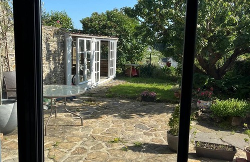 Barneville-Carteret Casa | Bright, spacious house, garden, pretty beach, all amenities -leisure activities