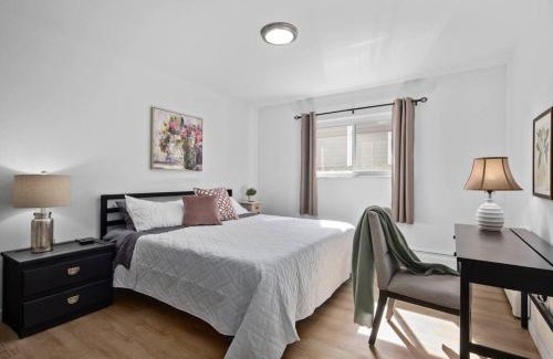Mount Clemens Apartamento | Bright & Spacious 2 Bedroom, Quiet