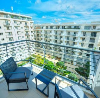 Gzira Apartamento | Bright & spacious 3 bedroom, shared garden JELL1-1
