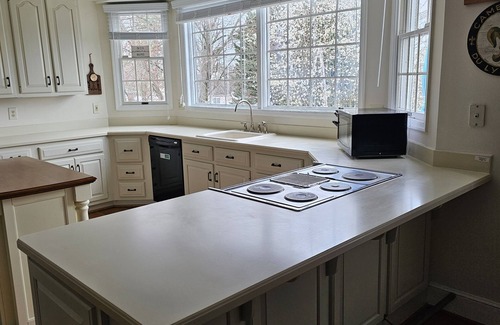 Harper's Choice Casa | Bright spacious 5 bedroom home, Easy Access DC/Baltimore/Annapolis