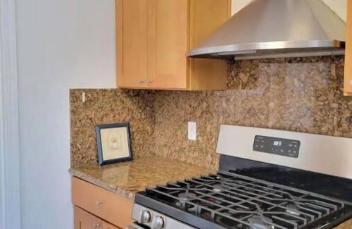 Berryessa Casa | Bright spacious cozy 2B1B with full living full kitchen and gated backyard