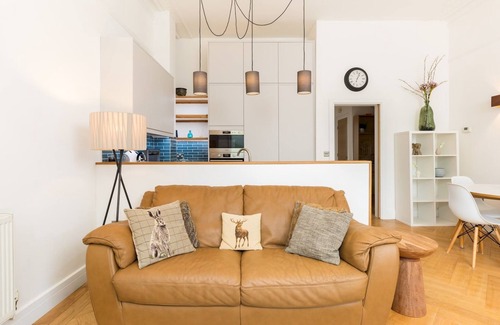 Whitnash Apartamento | Bright & Spacious 2Bed in North Leamington Spa | Pass The Keys