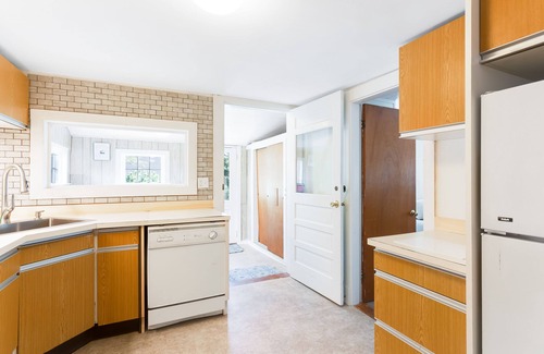 Seal Harbor Casa | Bright, spacious getaway with full kitchen, furnished porch & WiFi - near trails