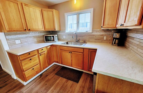 Aberdeen Casa | Bright & Spacious Pueblo Home – Clean, Quiet, and Close to Everything