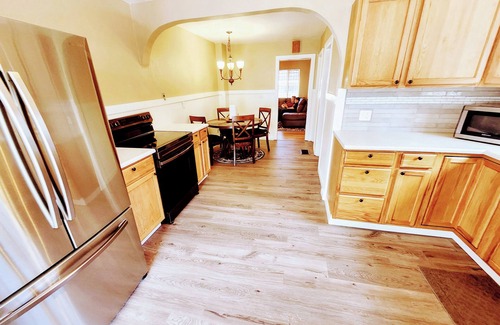 Aberdeen Casa | Bright & Spacious Pueblo Home – Clean, Quiet, and Close to Everything