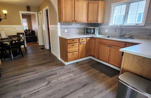 Aberdeen Casa | Bright & Spacious Pueblo Home – Clean, Quiet, and Close to Everything